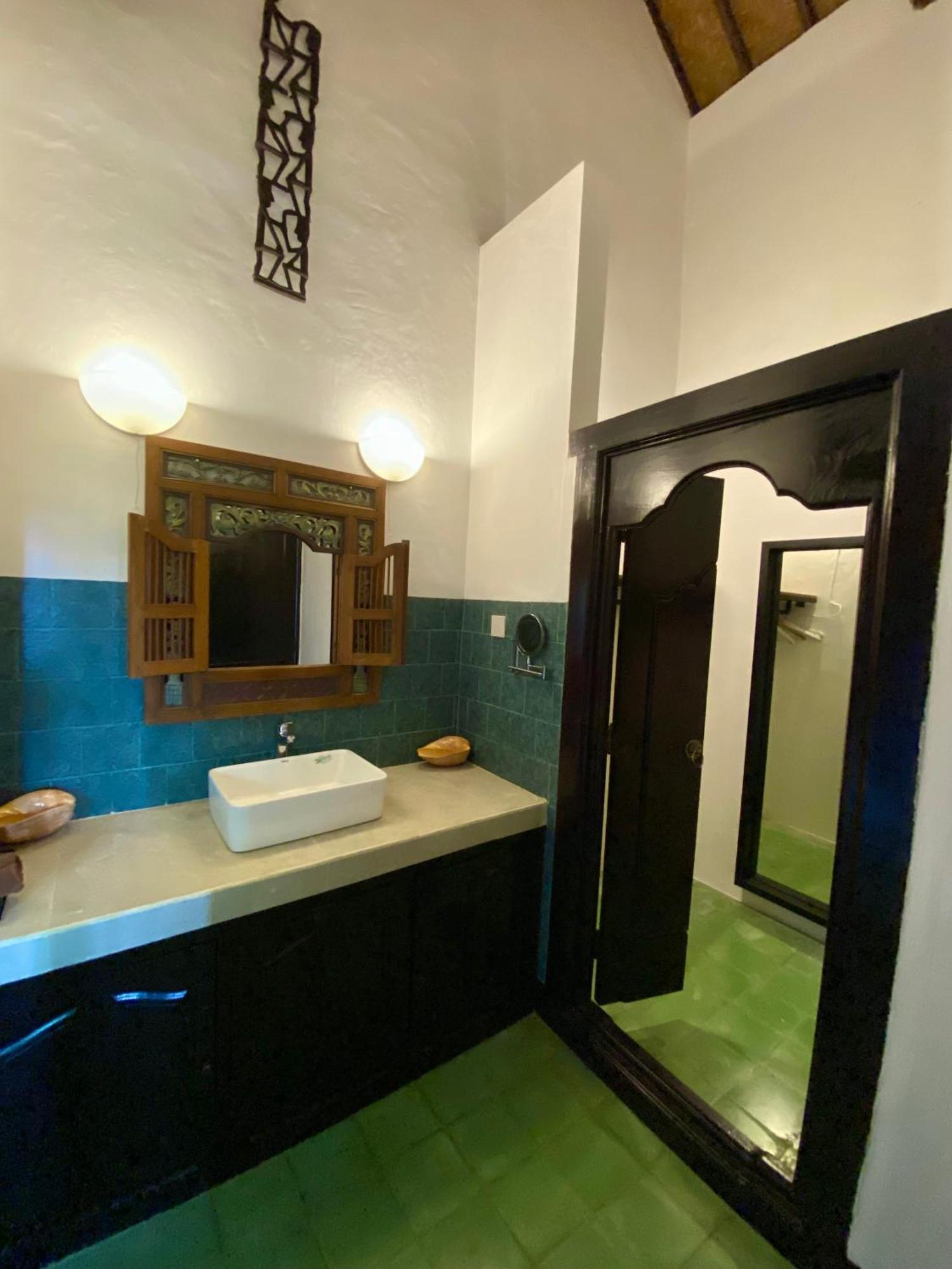 Puri Ayu Hotell Canggu Exteriör bild