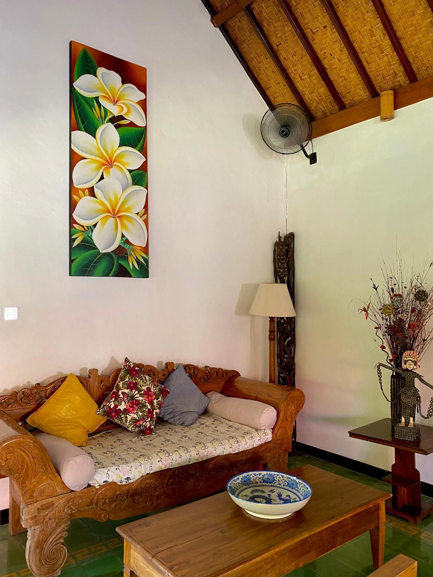 Puri Ayu Hotell Canggu Exteriör bild