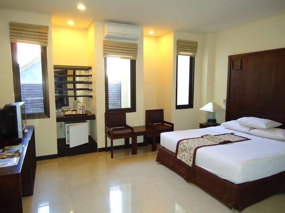Puri Ayu Hotell Canggu Exteriör bild
